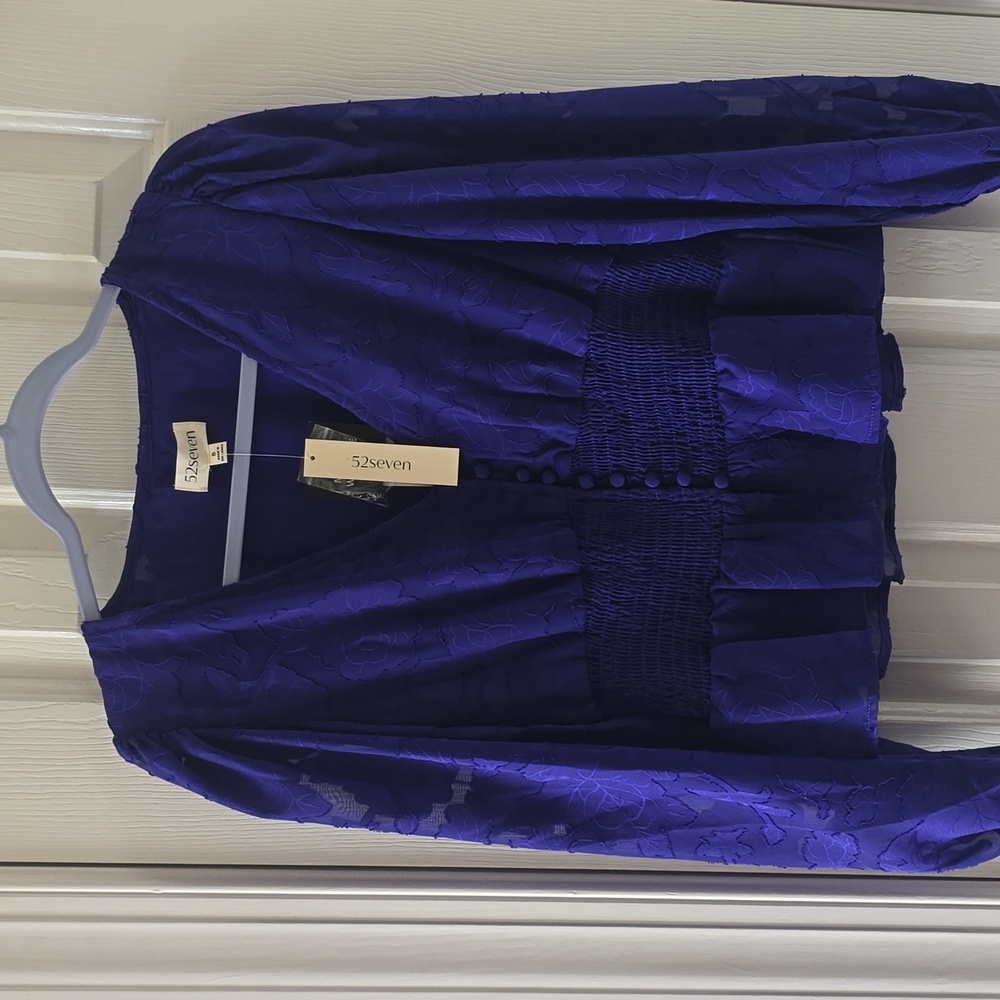 52SEVEN BRAND WOMEN'S PURPLE TOP WITH SMOCKING SIZE SMALL